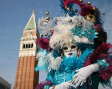 Tour du monde des plus grands carnavals